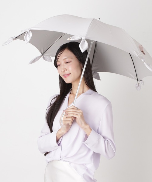 LANVIN en Bleu（ランバンオンブルー）の「一級遮光 遮熱 晴雨兼用日傘 長傘 リボン＆リボン（長傘・レディース・キャメル/コーラルピンク/ライトグリーン/ブラック・FREE）」の5枚目の写真