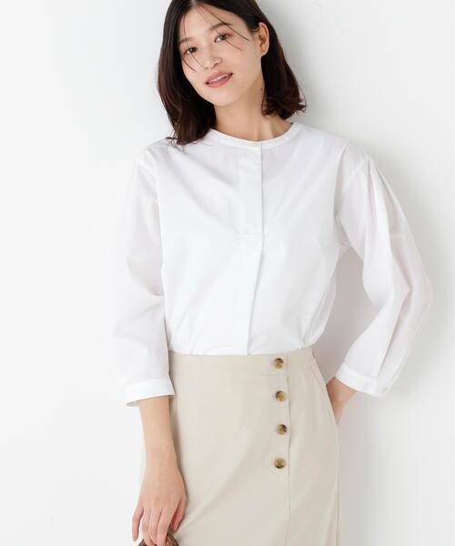 human woman（ヒューマンウーマン）の「◆【ウォッシャブル】綿ポリエステル先染ノーカラーブラウス（シャツ/ブラウス・レディース・ホワイト/ブルー系その他3・MEDIUM）」の2枚目の写真