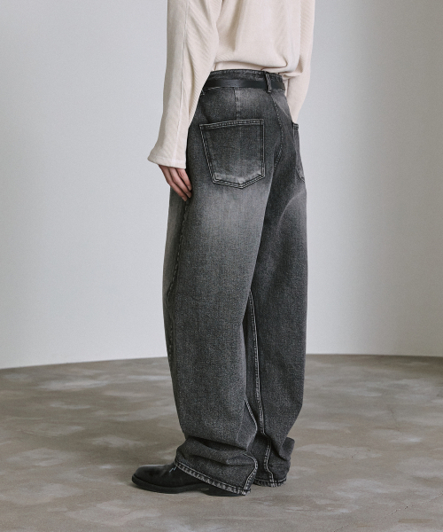 P.IN.O(ピインオ)の「カーブドブラシデニム - ブラック(デニムパンツ・メンズ・その他・SMALL/MEDIUM/LARGE/X-LARGE)」の3枚目の写真