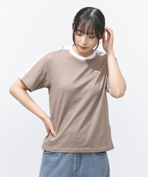 PUMA(プーマ)の「プーマ PUMA ESS ELEVATED MX SS テープ Tシャツ(Tシャツ/カットソー・レディース・クリーム/ブラック/ブラウン・S/M/L/XL)」の3枚目の写真