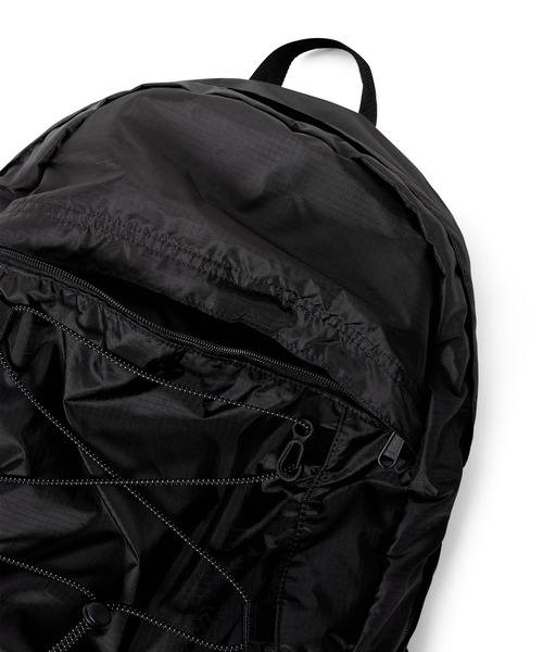 thisisneverthat(ディスイズネバーザット)の「Active Light Backpack(バックパック/リュック・メンズ・ブラック/カモフラージュ・FREE)」の5枚目の写真