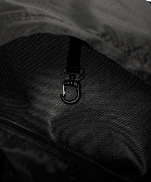 thisisneverthat(ディスイズネバーザット)の「Active Light Backpack(バックパック/リュック・メンズ・ブラック/カモフラージュ・FREE)」の7枚目の写真