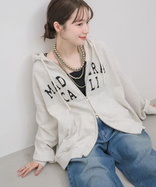 RETRO GIRL（レトロガール）の「フロントロゴパッチパーカー（パーカー・レディース・ホワイト系その他/ブルー・FREE）」の4枚目の写真