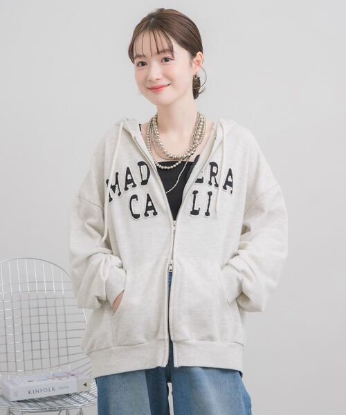 RETRO GIRL（レトロガール）の「フロントロゴパッチパーカー（パーカー・レディース・ホワイト系その他/ブルー・FREE）」の9枚目の写真