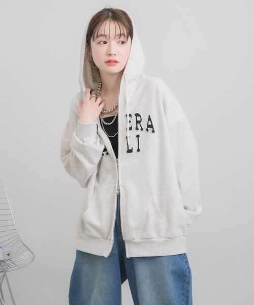 RETRO GIRL（レトロガール）の「フロントロゴパッチパーカー（パーカー・レディース・ホワイト系その他/ブルー・FREE）」の12枚目の写真