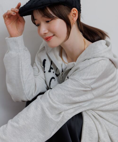 RETRO GIRL（レトロガール）の「フロントロゴパッチパーカー（パーカー・レディース・ホワイト系その他/ブルー・FREE）」の13枚目の写真