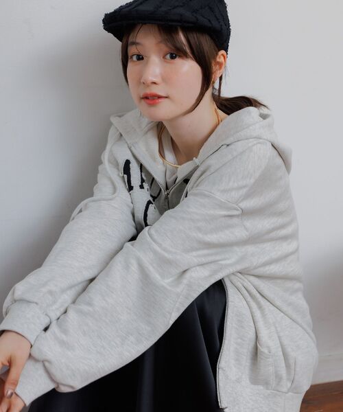 RETRO GIRL（レトロガール）の「フロントロゴパッチパーカー（パーカー・レディース・ホワイト系その他/ブルー・FREE）」の14枚目の写真