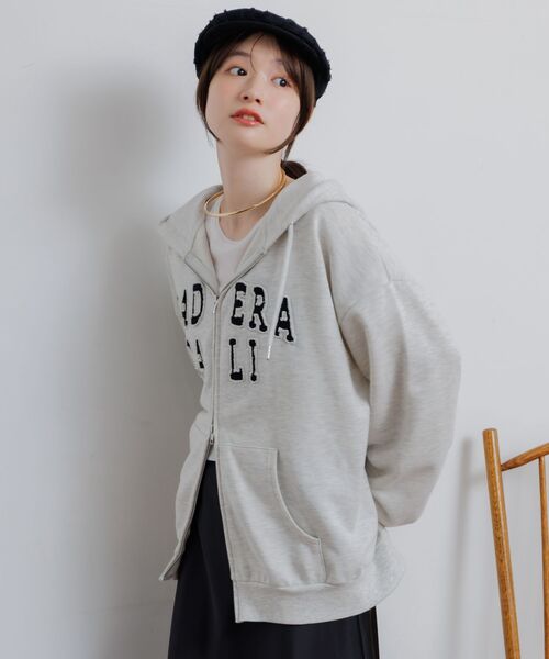 RETRO GIRL（レトロガール）の「フロントロゴパッチパーカー（パーカー・レディース・ホワイト系その他/ブルー・FREE）」の16枚目の写真