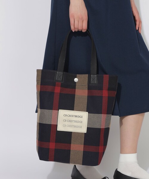 CB CRESTBRIDGE(シービークレストブリッジ)の「クレストブリッジチェックトート(トートバッグ・レディース・ライトベージュ/ブルー系その他7・FREE)」の9枚目の写真
