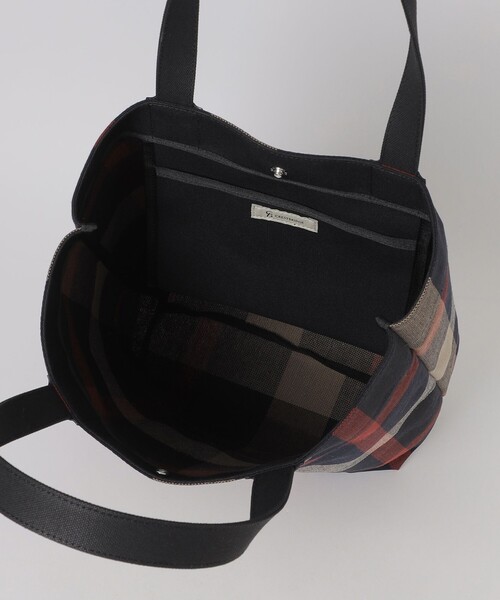 CB CRESTBRIDGE(シービークレストブリッジ)の「クレストブリッジチェックトート(トートバッグ・レディース・ライトベージュ/ブルー系その他7・FREE)」の13枚目の写真