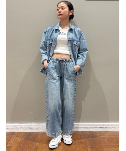 GAP(ギャップ)の「ローライズ '90S ルーズフィット イージーウエスト クロップドデニム(デニムパンツ・レディース・インディゴブルー・L/M/XS/S/XXS)」の9枚目の写真