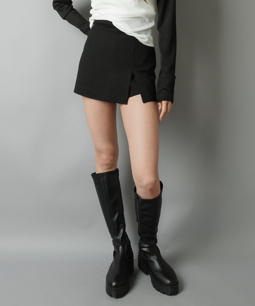 SPINNS(スピンズ)の「タイトミニスカート/スリット/ウエストゴム(スカート・レディース・ブラック・ONESIZE)」の4枚目の写真