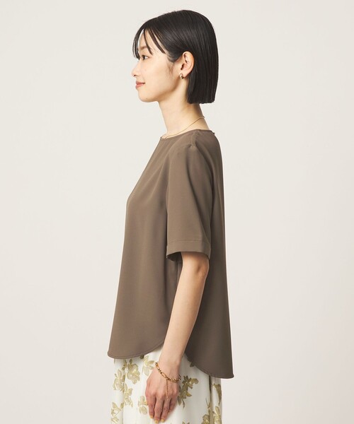 green label relaxing(グリーンレーベルリラクシング)の「クルーネック ショートスリーブ ブラウス マシンウォッシャブル UVカット(シャツ/ブラウス・レディース・ホワイト/ダークグレー・FREE)」の3枚目の写真
