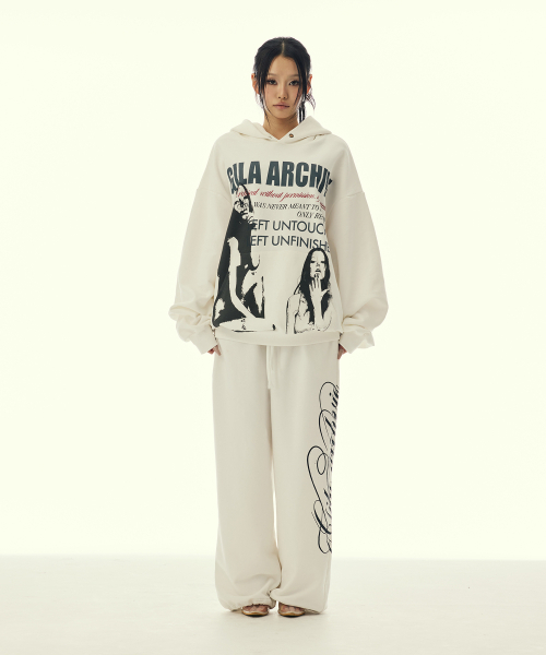 GILAARCHIVE(ギラアーカイブ)の「TWICE GIRL OVER SIZE HOODED_WHITE(パーカー・レディース・その他・MEDIUM/LARGE)」の11枚目の写真