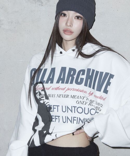 GILAARCHIVE(ギラアーカイブ)の「TWICE GIRL OVER SIZE HOODED_WHITE(パーカー・レディース・その他・MEDIUM/LARGE)」の3枚目の写真