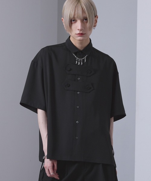 EMMA CLOTHES(エマクローズ)の「front button shirt / フロントボタンシャツ【黒色コラボ】(シャツ/ブラウス・メンズ・ブラック/ホワイト・S/M)」の1枚目の写真