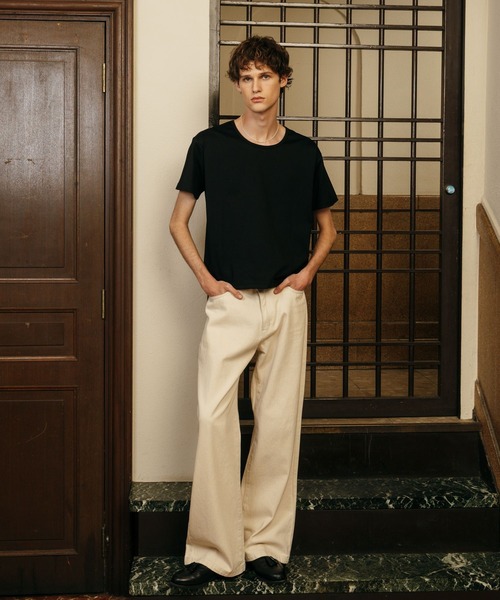 LURAKU（ルラク）の「【LURAKU】Loose Neck Cropped Tee / ルーズネッククロップドTシャツ（Tシャツ/カットソー・メンズ・ブラック/オフホワイト・S/M/L）」の6枚目の写真