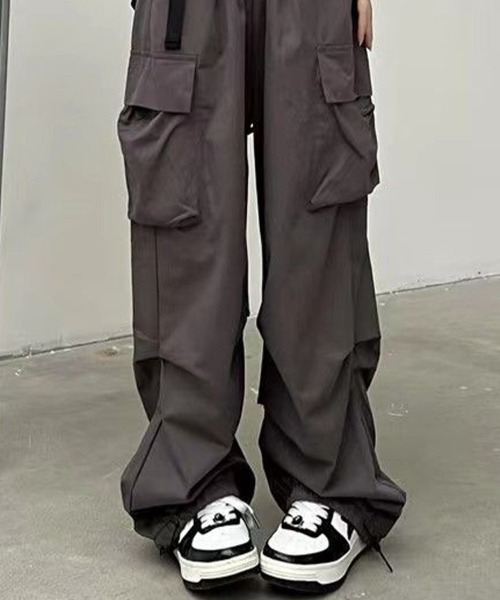 mielu(ミエル)の「ウエストゴムカーゴパンツ(カーゴパンツ・レディース・グレー/カーキ/ブラック・MEDIUM/LARGE)」の13枚目の写真