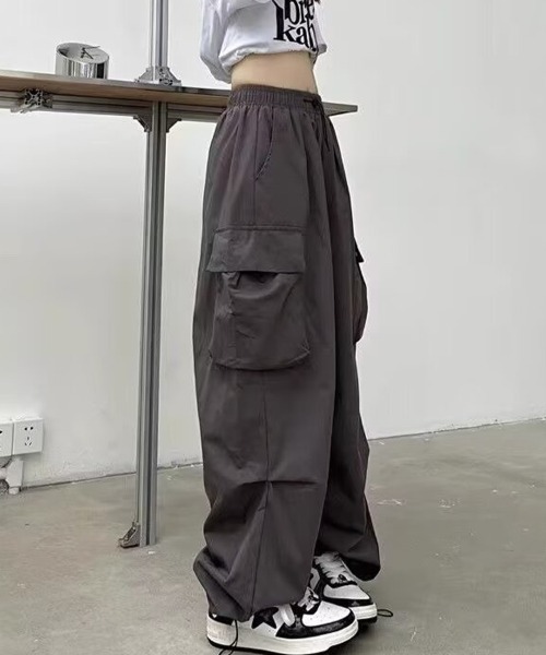 mielu(ミエル)の「ウエストゴムカーゴパンツ(カーゴパンツ・レディース・グレー/カーキ/ブラック・MEDIUM/LARGE)」の15枚目の写真