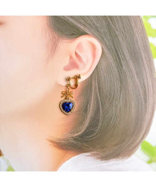 tone(トーン)の「【fuwari】ビジューハート リボン イヤリング(MA)(イヤリング・レディース・ブルー/イエロー/レッド/ライトブルー/グリーン/クリア/ライトグリーン・FREE)」の8枚目の写真