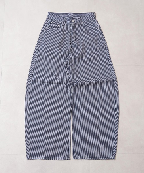 1111clothing(ワンフォークロージング)の「リップデニム&ヒッコリー バレルレッグパンツ / Rip Denim & Hickory Barrel-Leg Pants(デニムパンツ・メンズ・ワンウォッシュ/ネイビー・L/M/S)」の4枚目の写真