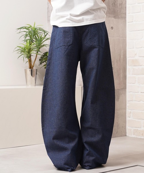 1111clothing(ワンフォークロージング)の「リップデニム&ヒッコリー バレルレッグパンツ / Rip Denim & Hickory Barrel-Leg Pants(デニムパンツ・メンズ・ワンウォッシュ/ネイビー・L/M/S)」の18枚目の写真