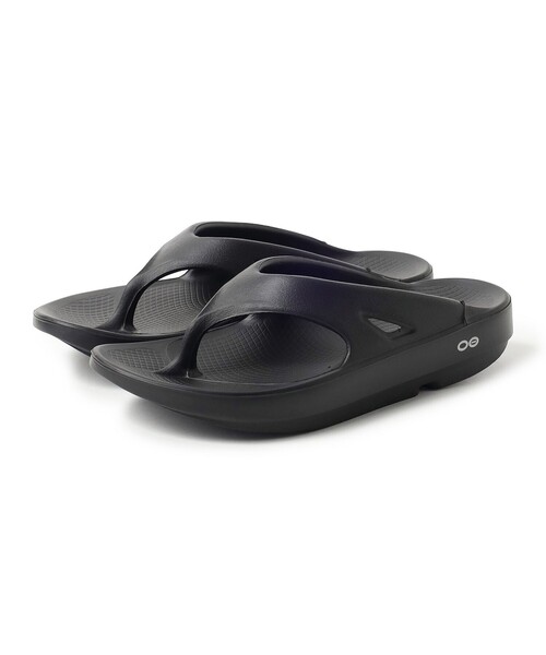 BEAMS HEART（ビームスハート）の「OOFOS / Ooriginal Sandals（26～28cm）（サンダル・メンズ・ブラック/チャコールグレー・28.0cm/27.0cm/26.0cm）」の15枚目の写真