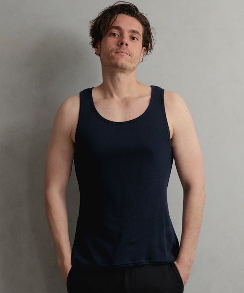 FashionBerry(ファッションベリー)の「リブタンクトップ|ベーシック|綿100%|フィットシルエット|無地|インナー対応|MEN’S BASIC TANK(タンクトップ・メンズ・ネイビー/ブラック/ホワイト/グレー・M/L/LL/3L)」の4枚目の写真