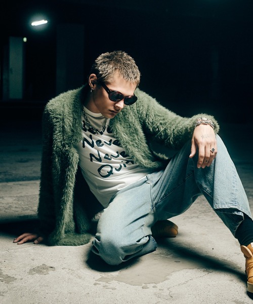 glamb（グラム）の「Never Quit Cutsew / ネバークイットカットソー（Tシャツ/カットソー・メンズ・ホワイト/ブラック/カーキ・S/M/L）」の7枚目の写真