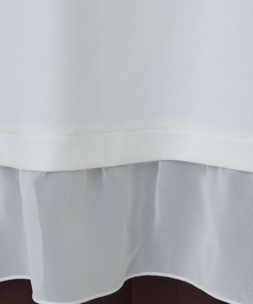 LAKOLE(ラコレ)の「<接触冷感>シアー切替T / 668342(Tシャツ/カットソー・レディース・オフホワイト/ブラック/チャコール/ホワイト・FREE)」の5枚目の写真