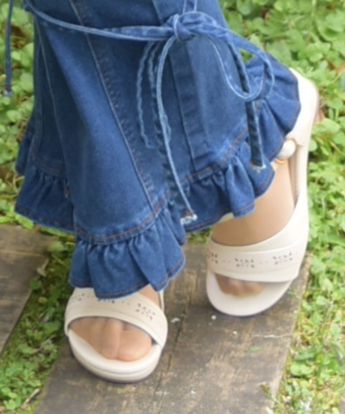 axes femme(アクシーズファム)の「カットワークアシメサンダル(サンダル・レディース・キナリ/ブラック・MEDIUM/LARGE)」の19枚目の写真