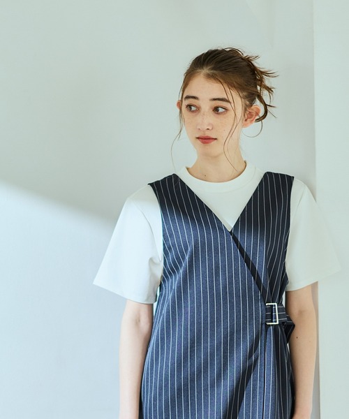 12Twelve Agenda(トゥエルブ アジェンダ)の「サイドベルトピンストライプ柄ジャンスカ(ジャンパースカート・レディース・ネイビー/ライトグレー・M)」の16枚目の写真