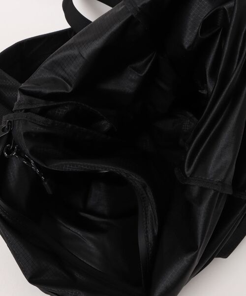 TODAYFUL(トゥデイフル)の「TODAYFUL Useful Sheer Backpack(バックパック/リュック・レディース・ライトブルー/ブラック・FREE)」の4枚目の写真