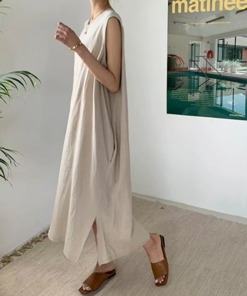 AMAJI（アマジ）の「コットンリネン ノースリーブ ロング丈 ワンピース（ワンピース・レディース・ベージュ/カーキ・SMALL/MEDIUM/LARGE/X-LARGE）」の3枚目の写真
