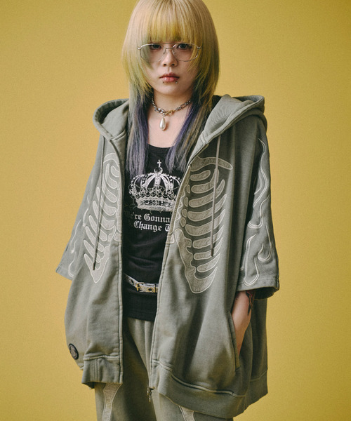 GALFY(ガルフィー)の「『GALFY/ガルフィー』爆上げ↑↑ギラタンク(Tシャツ/カットソー・レディース・ブラック/グレー/ホワイト・XL/L)」の9枚目の写真