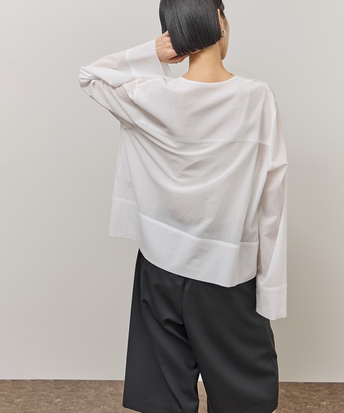 ADAM ET ROPE'（アダムエロペ）の「ガスボイルチャイナディティールシャツ（シャツ/ブラウス・レディース・ブラック/ホワイト・FREE）」の7枚目の写真