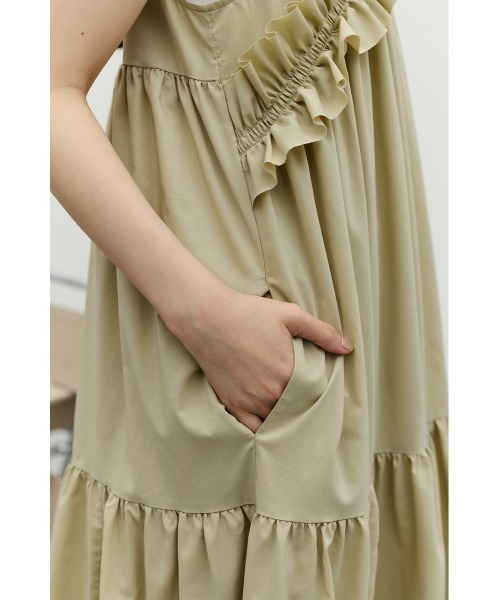 STYLEMIXER（スタイルミキサー）の「【SNSで話題・大人気夏ワンピ】アシンメトリーフリルティアードワンピース（ワンピース・レディース・ミント/ホワイト/ブラック・SMALL/MEDIUM）」の13枚目の写真