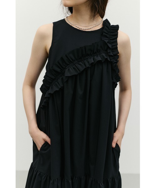 STYLEMIXER（スタイルミキサー）の「【SNSで話題・大人気夏ワンピ】アシンメトリーフリルティアードワンピース（ワンピース・レディース・ミント/ホワイト/ブラック・SMALL/MEDIUM）」の4枚目の写真