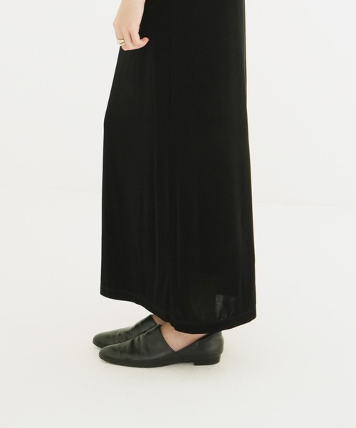 CLANE(クラネ)の「SIDE CUT STACKED FLAT SHOES(パンプス・レディース・アイボリー/ブラック・36/37/38)」の3枚目の写真