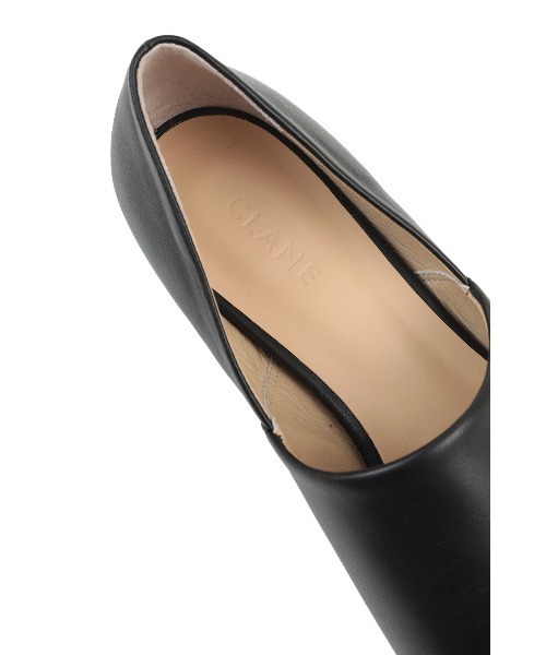 CLANE(クラネ)の「SIDE CUT STACKED FLAT SHOES(パンプス・レディース・アイボリー/ブラック・36/37/38)」の12枚目の写真