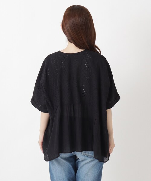 one'sterrace(ワンズテラス)の「総刺繍 パネル切替シャツ(シャツ/ブラウス・レディース・アイボリー系8/ブラック系8・02)」の5枚目の写真
