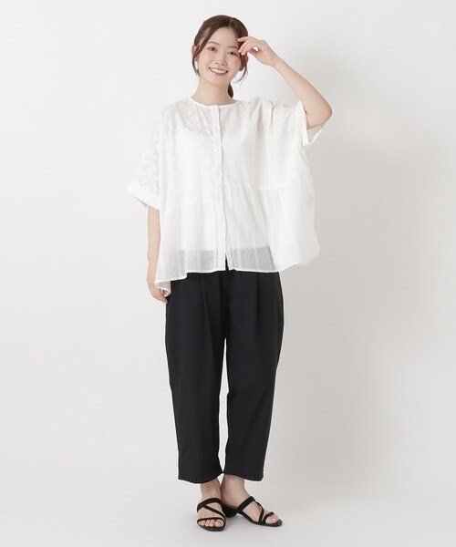 one'sterrace(ワンズテラス)の「総刺繍 パネル切替シャツ(シャツ/ブラウス・レディース・アイボリー系8/ブラック系8・02)」の11枚目の写真