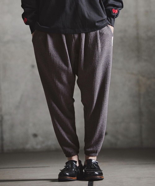 GLIMCLAP(グリムクラップ)の「mp15198-Geometric Jacquard Jersey Balloon Joggers with Elastic Hem バルーンジョガーパンツ(211-016-gla-cg)(その他パンツ・メンズ・ロイヤルブルー/チャコールグレー/ブラック・S/L/M)」の21枚目の写真
