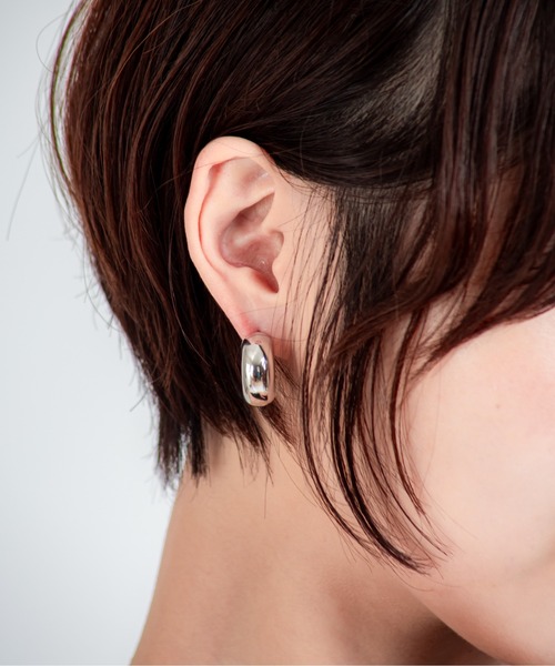 TOM WOOD(トムウッド)の「【TOMWOOD】Sphere Hoops シルバー ピアス ユニセックス(ピアス(両耳用)・レディース・シルバー・FREE)」の5枚目の写真