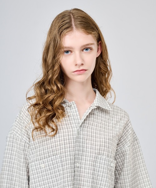 WETTEMPT（ウィテンプト）の「OPEN COLLAR SEERSUCKER CHECK L/S SHIRT / オープンカラーシアサッカーチェックL/Sシャツ（シャツ/ブラウス・メンズ・ブラウン/オフホワイト/ネイビー・SMALL/LARGE/MEDIUM）」の4枚目の写真