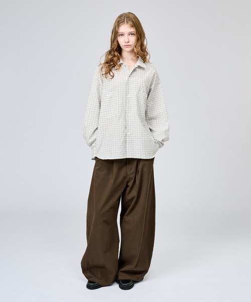 WETTEMPT（ウィテンプト）の「OPEN COLLAR SEERSUCKER CHECK L/S SHIRT / オープンカラーシアサッカーチェックL/Sシャツ（シャツ/ブラウス・メンズ・ブラウン/オフホワイト/ネイビー・SMALL/LARGE/MEDIUM）」の6枚目の写真