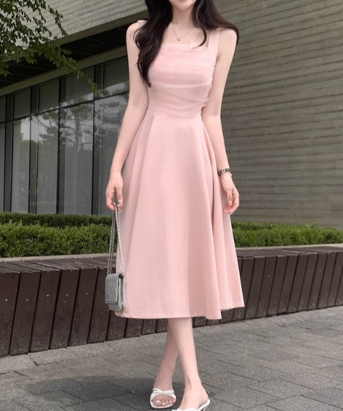 FAVORITO(ファヴォリート)の「スクエアネックラインノースリーブワンピース(ワンピース・レディース・ピンク/ブラック/グリーン・F)」の8枚目の写真