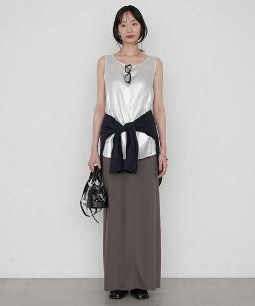 LOUNGEDRESS(ラウンジドレス)の「【earthy_/アーシー】シャイニータンク(タンクトップ・レディース・シルバー/ゴールド・FREE)」の3枚目の写真