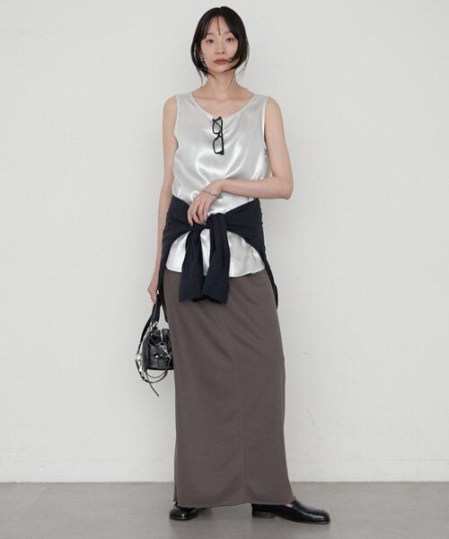 LOUNGEDRESS(ラウンジドレス)の「【earthy_/アーシー】シャイニータンク(タンクトップ・レディース・シルバー/ゴールド・FREE)」の4枚目の写真