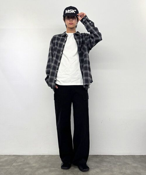 MISEKISEOUL MEN（ミセキソウルメンズ）の「Basic layered long sleeves WHITE（Tシャツ/カットソー・メンズ・その他・1/2/3/4）」の4枚目の写真